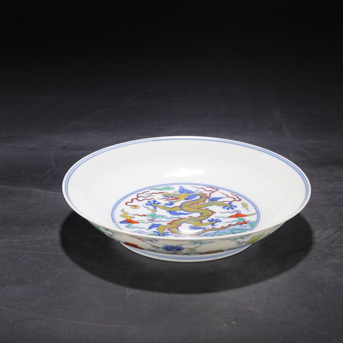 An Exquisite Doucai Seawater Pattern Dragon Pattern Lotus Pattern Plate - 2