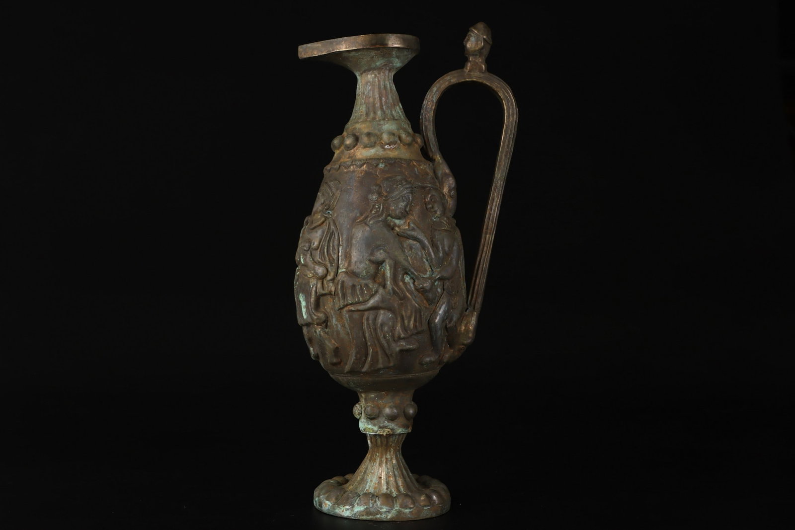 A Rare Silver Figure Pattern Ewer: A Rare Silver Figure Pattern Ewer,Qing Dynasty,China,Size:14.2inx5.5in,Weight:1055g银人物纹执壶,中国清代,Size:36cmx14cm,Weight:1055g