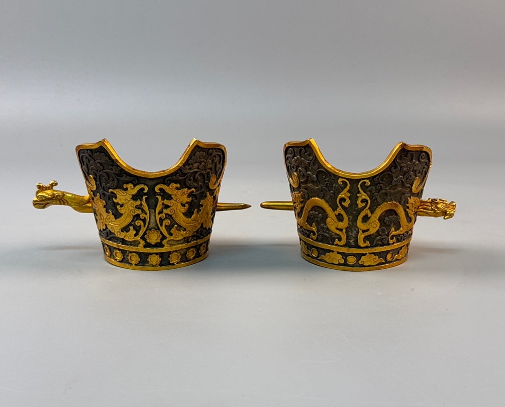A Pair of Exquisite Gilt Bronze Dragon and Phoenix Pattern Hair Bun Headdress: A Pair of Exquisite Gilt Bronze Dragon and Phoenix Pattern Hair Bun Headdress,Qing Dynasty,China,Size:(Phoenix)3.7inx6.3inx3in,(Dragon)3.7inx5.7inx3in,Total Weight:1020g一对铜鎏