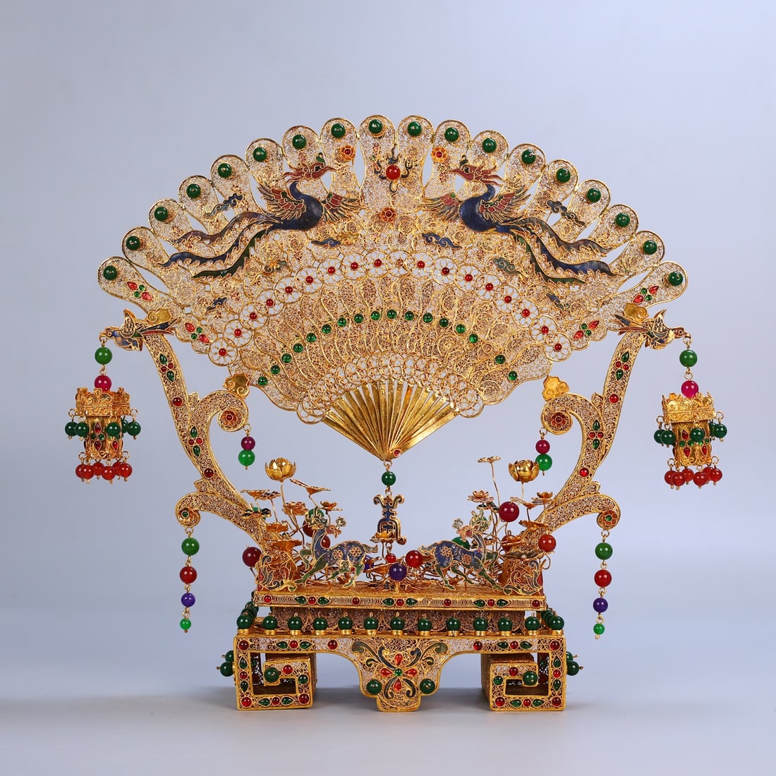 A Rare Filigree and Gilding Inlaid Gems Phoenix Pattern Fan,With Base: A Rare Filigree and Gilding Inlaid Gems Phoenix Pattern Fan,With Base,Qing Dynasty,China,Qianlong Four-character Mark,Size:13.4inx15in,Weight:1185g花丝鎏金镶宝ĳ