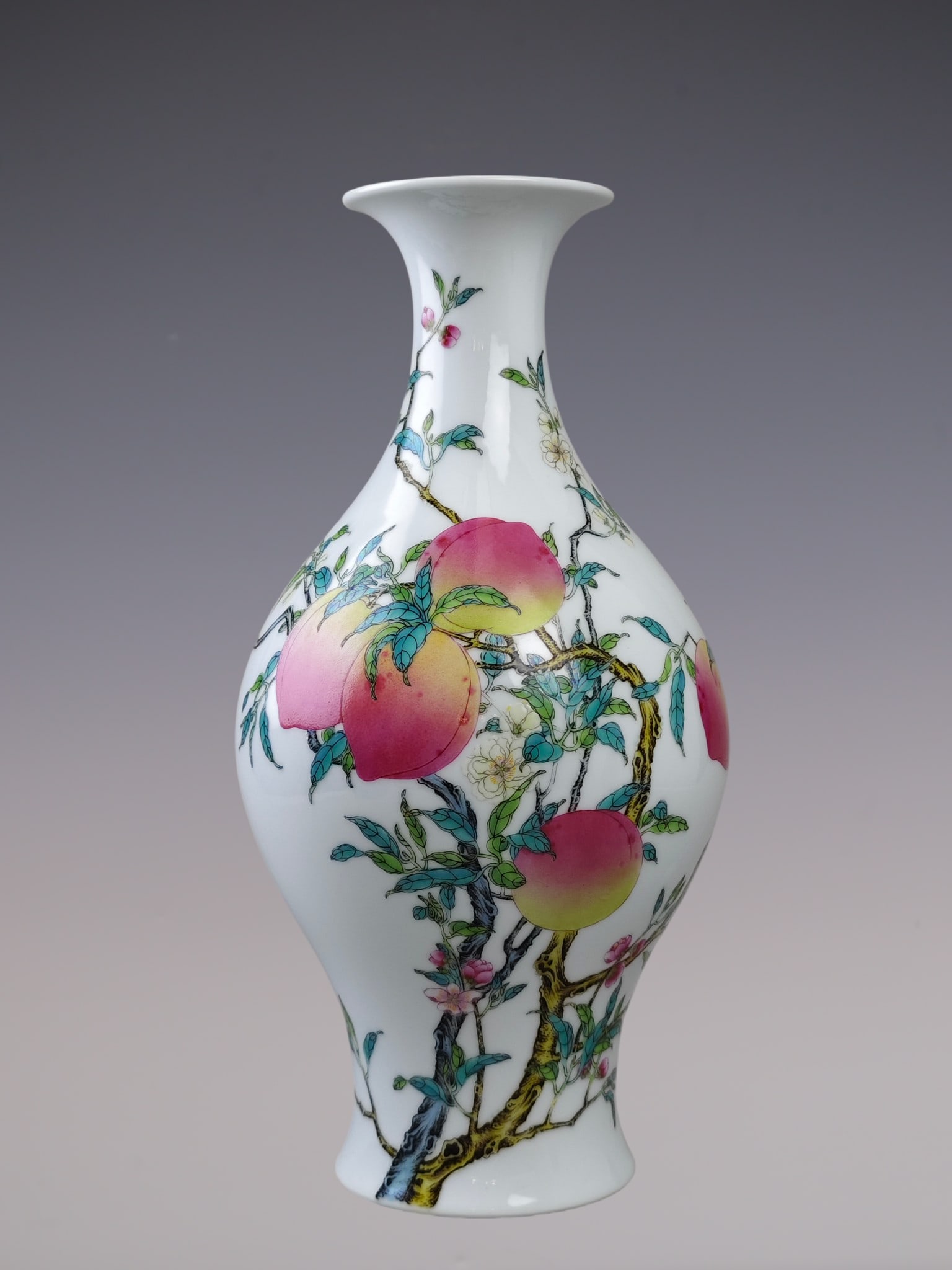 An Exquisite Famille-Rose Bats and Peach Pattern Vase: An Exquisite Famille-Rose Bats and Peach Pattern Vase Qing Dynasty, China Yongzheng Six-character Mark Size:14.2inx7.1in粉彩八桃橄榄瓶 中国清