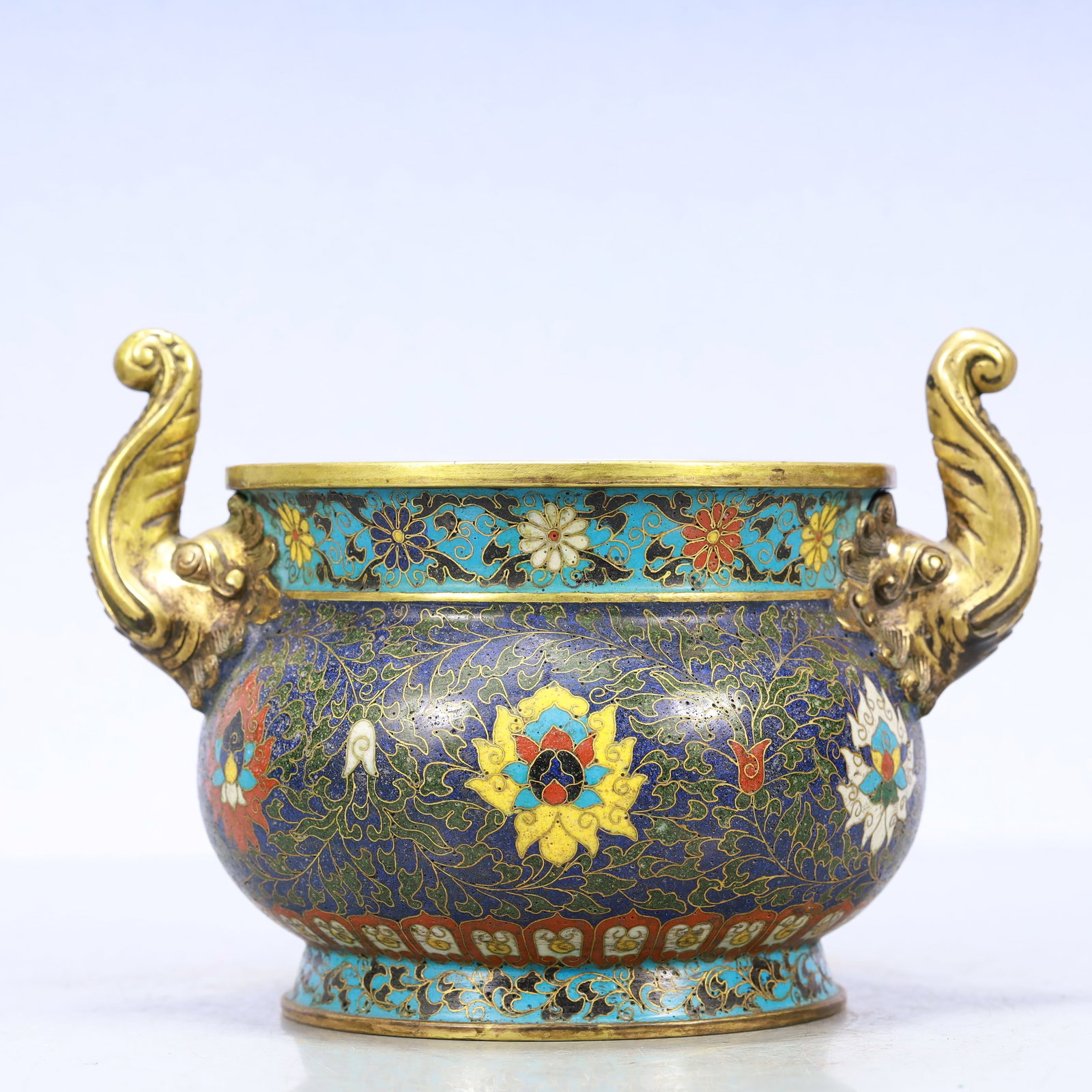 A Exquisite Cloisonne Lotus Pattern Double-Ears Censer: A Exquisite Cloisonne Lotus Pattern Double-Ears Censer Ming Dynasty, China Xuande Four-character Mark Size:8.7inx6.3inx4.7in Weight:1700g景泰蓝缠枝莲纹双