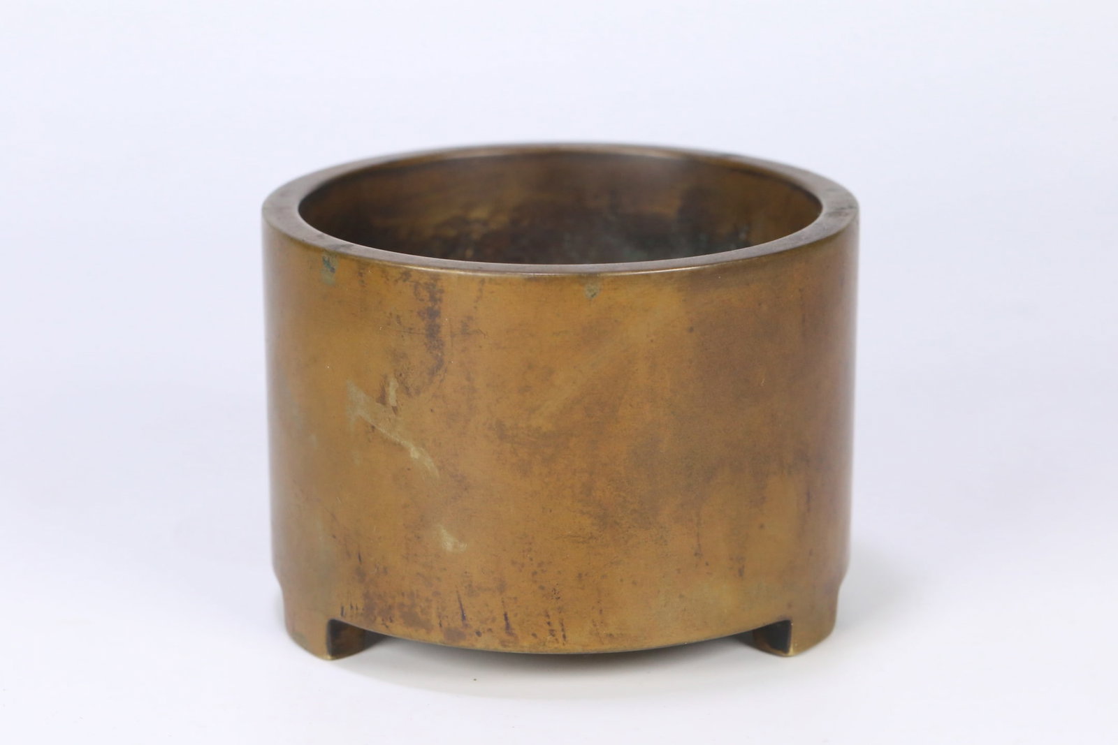 An Exquisite Bronze Tripod Censer (1 of 9)