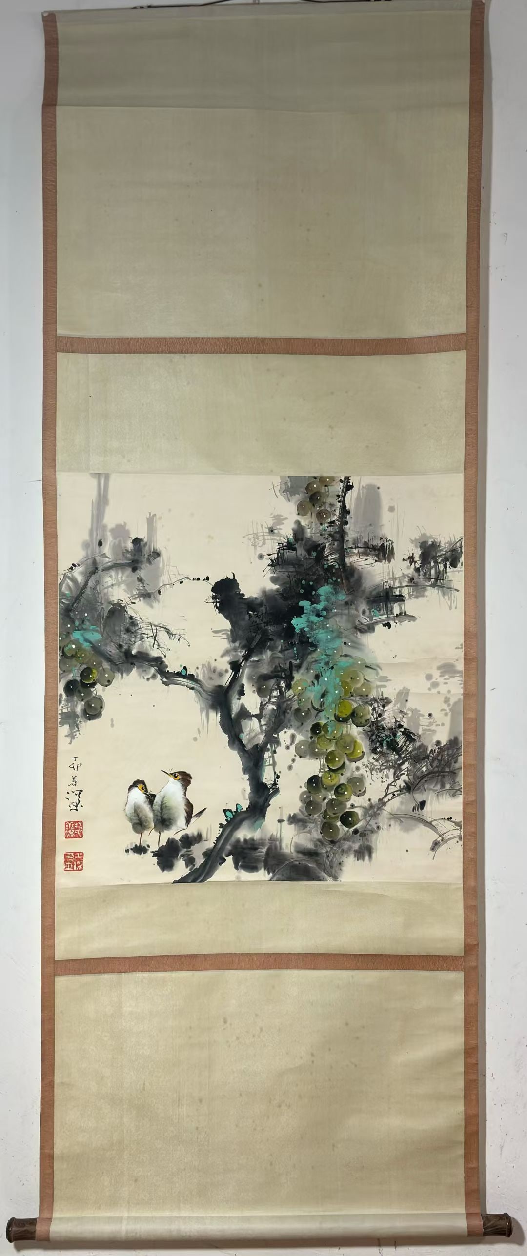 A Chinese Vertical Scroll Ink Painting of Flower and Bird on Paper,Yang Shanshen: A Chinese Vertical Scroll Ink Painting of Flower and Bird on Paper,Yang Shanshen,Size:(Without