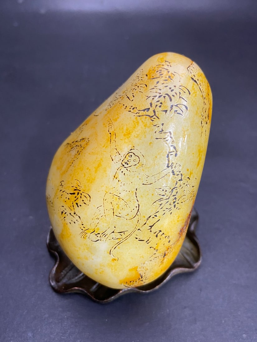 A Exquisite Hotan Jade Monkey Pattern Handheld Carving - 3