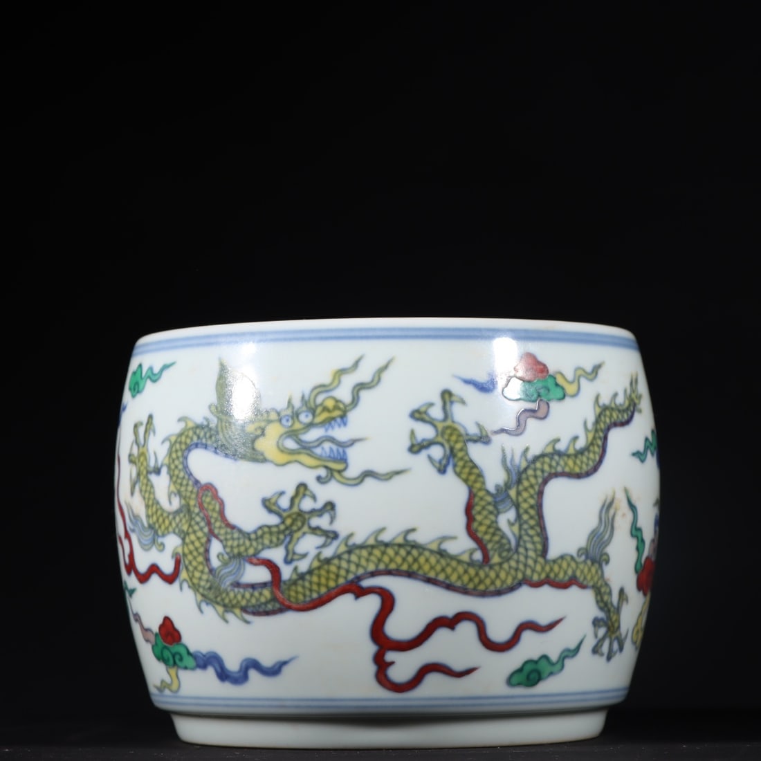 A Exquisite Doucai Dragon Pattern Jar - 3