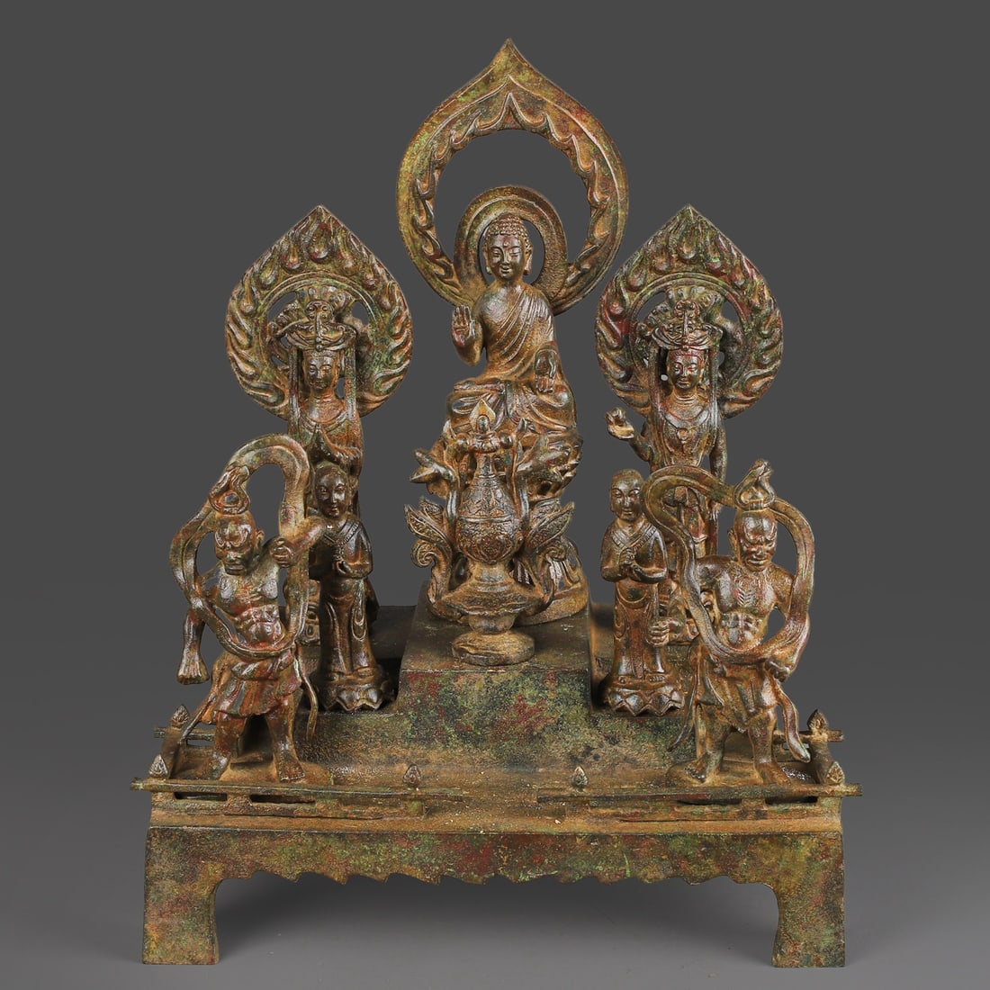 A Set of Exquisite Bronze Buddha statue: A Set of Exquisite Bronze Buddha statue,N.Qi Dynasty, China,Size:12.2inx8.3inx15.7in,总Weight:7650g 一套青铜佛像,北魏