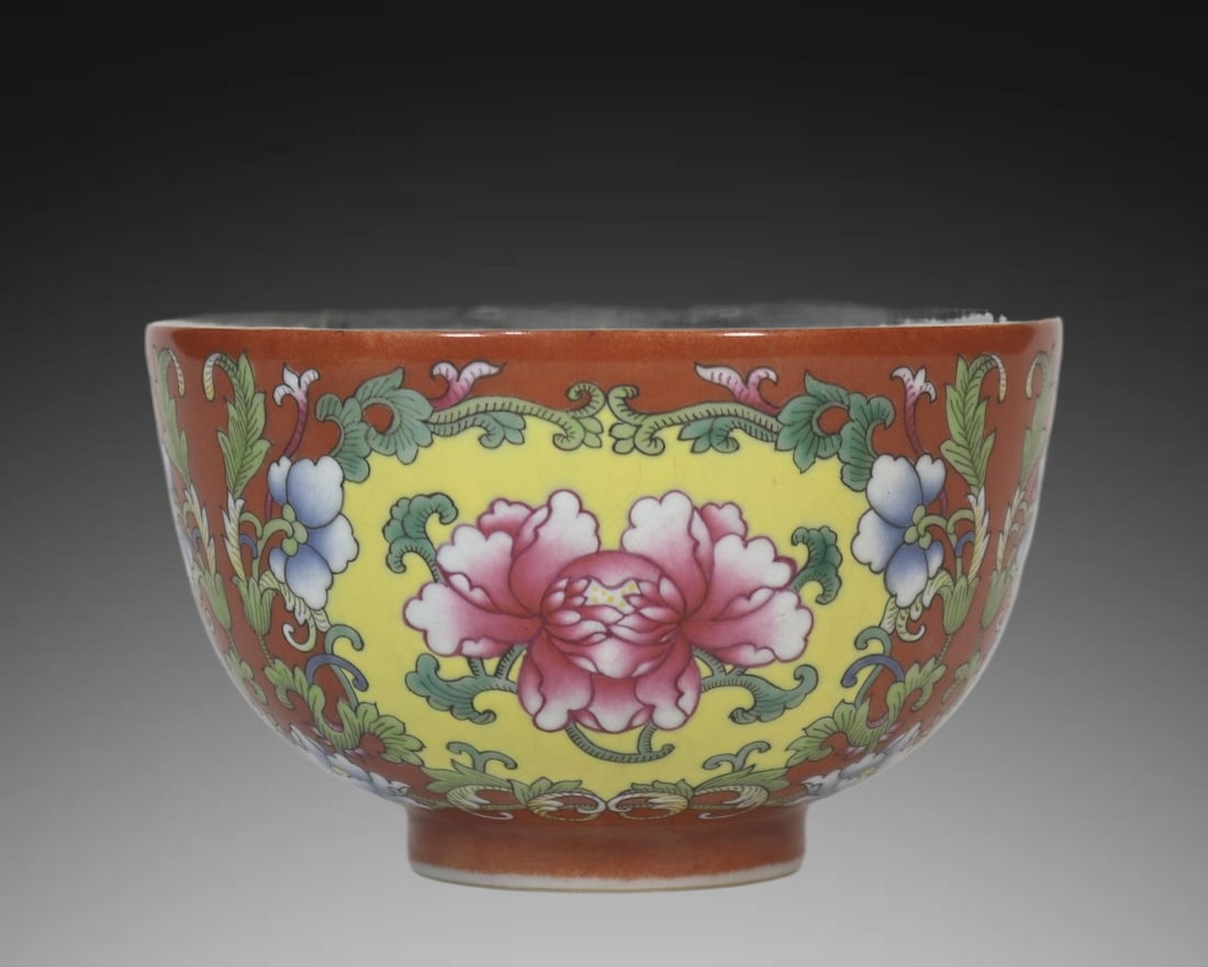 A Exquisite Famille-Rose Coral Red Ground Flower Pattern Bowl: A Exquisite Famille-Rose Coral Red Ground Flower Pattern Bowl,Qing Dynasty, China,Daoguang Six-character Mark,Size:2.6inx4.3in 粉彩珊瑚红地花卉纹&