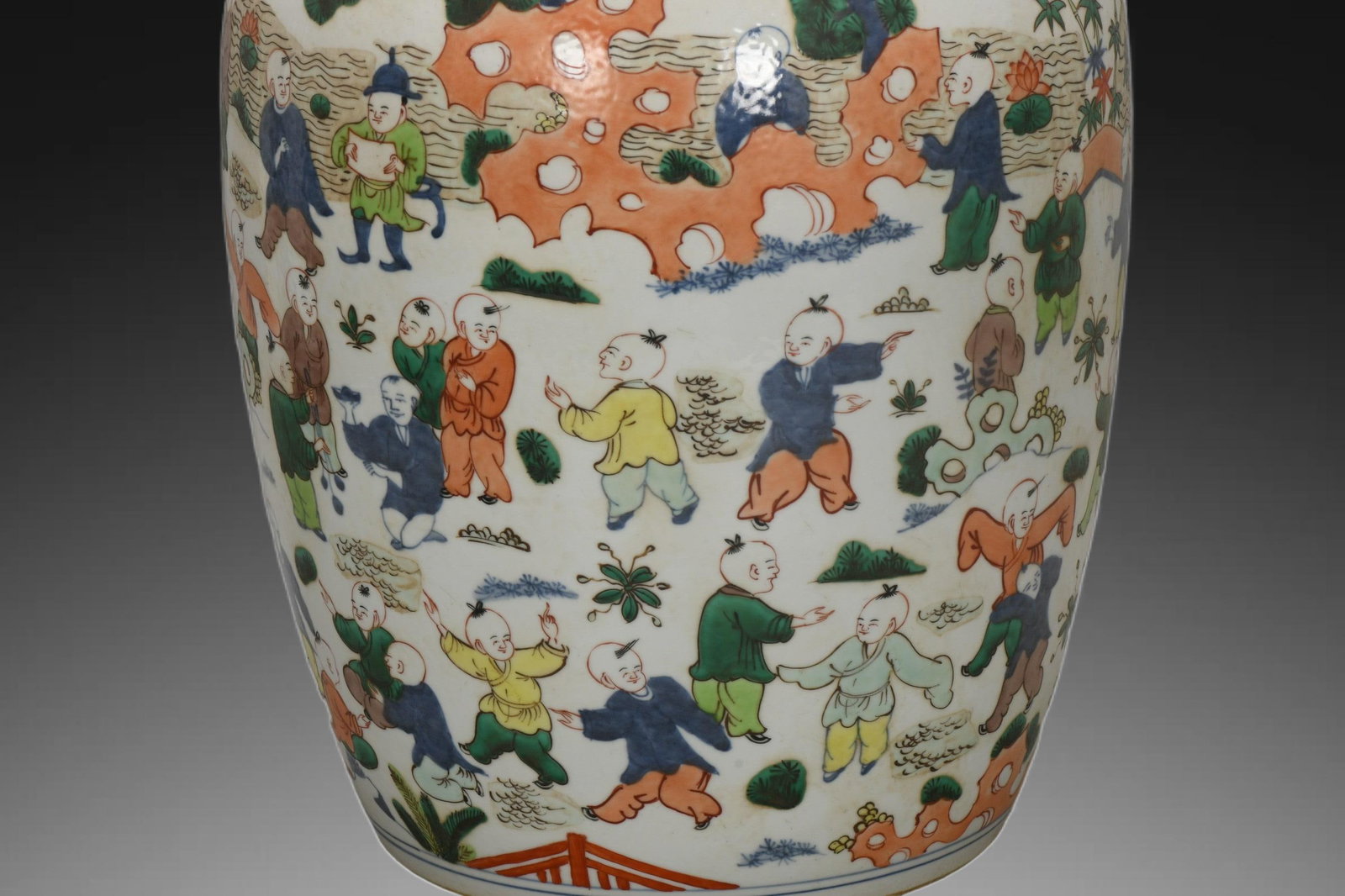 A Exquisite Doucai Figures Pattern Jar - 5