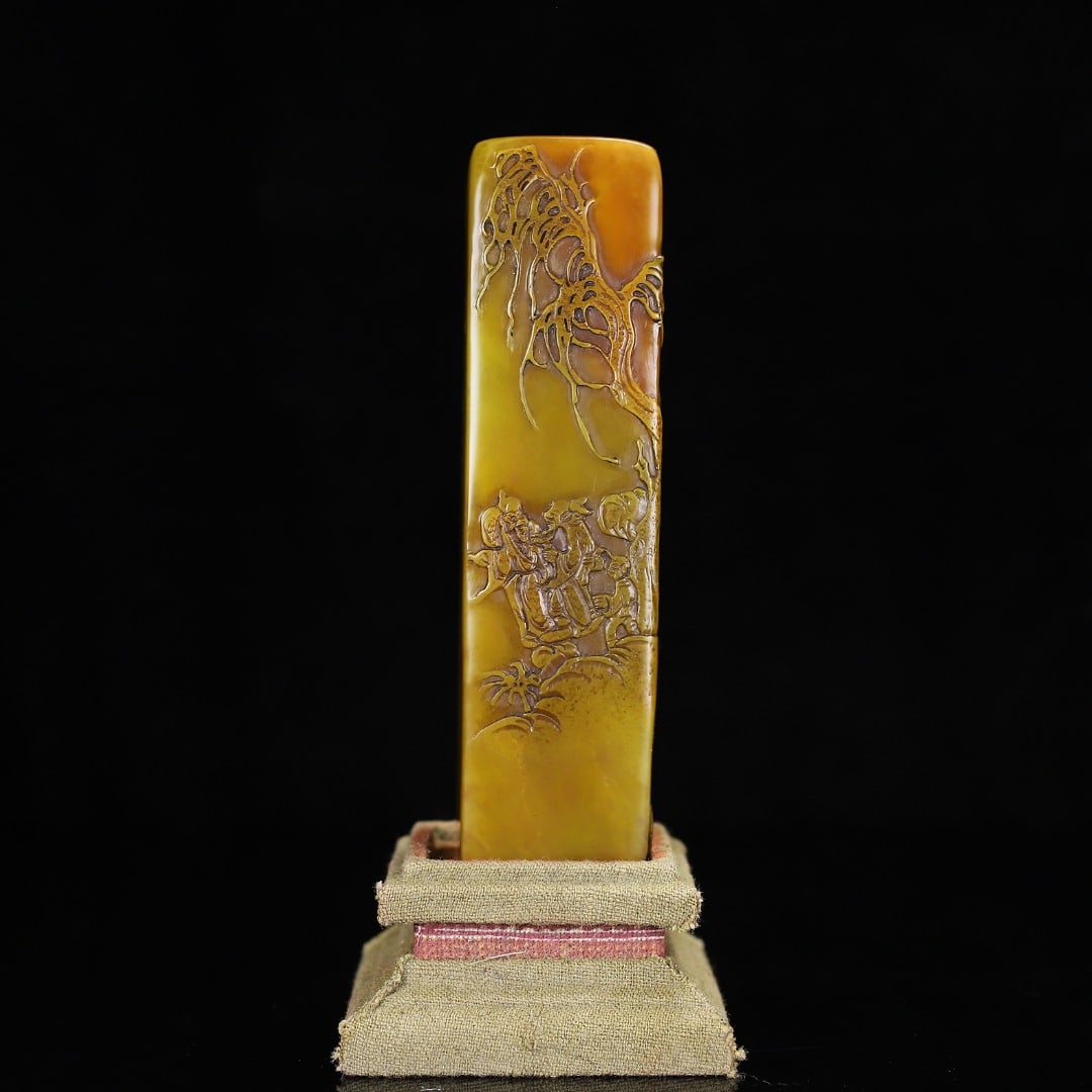 A Exquisite Shoushan Stone Figures Pattern Seal - 2