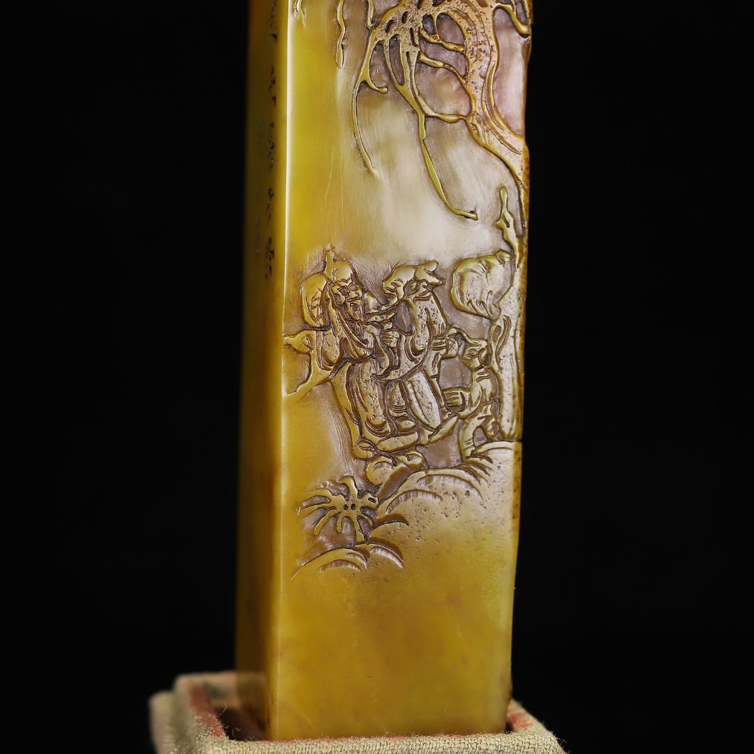 A Exquisite Shoushan Stone Figures Pattern Seal - 3