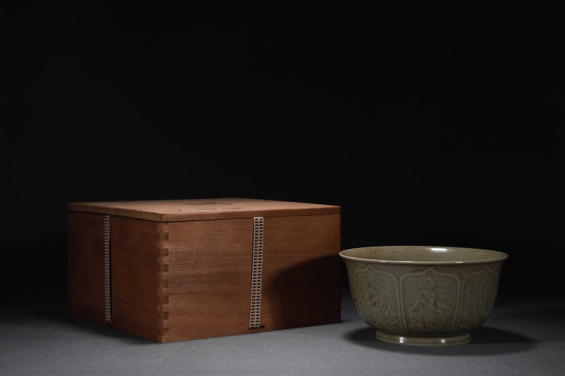A Exquisite Yue Kiln Celadon Glazed Figures Pattern Bowl: A Exquisite Yue Kiln Celadon Glazed Figures Pattern Bowl,Five Dynasties,Size:3.5inx7.1in 越窑青瓷人物纹碗,五代