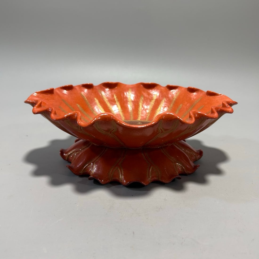 A Exquisite Red Ground Lotus Brush Washer: A Exquisite Red Ground Lotus Brush Washer,Qing Dynasty, China,Qianlong Six-character Mark,Size:8.1inx3in 红地莲花洗,中国清代,乾隆Ð
