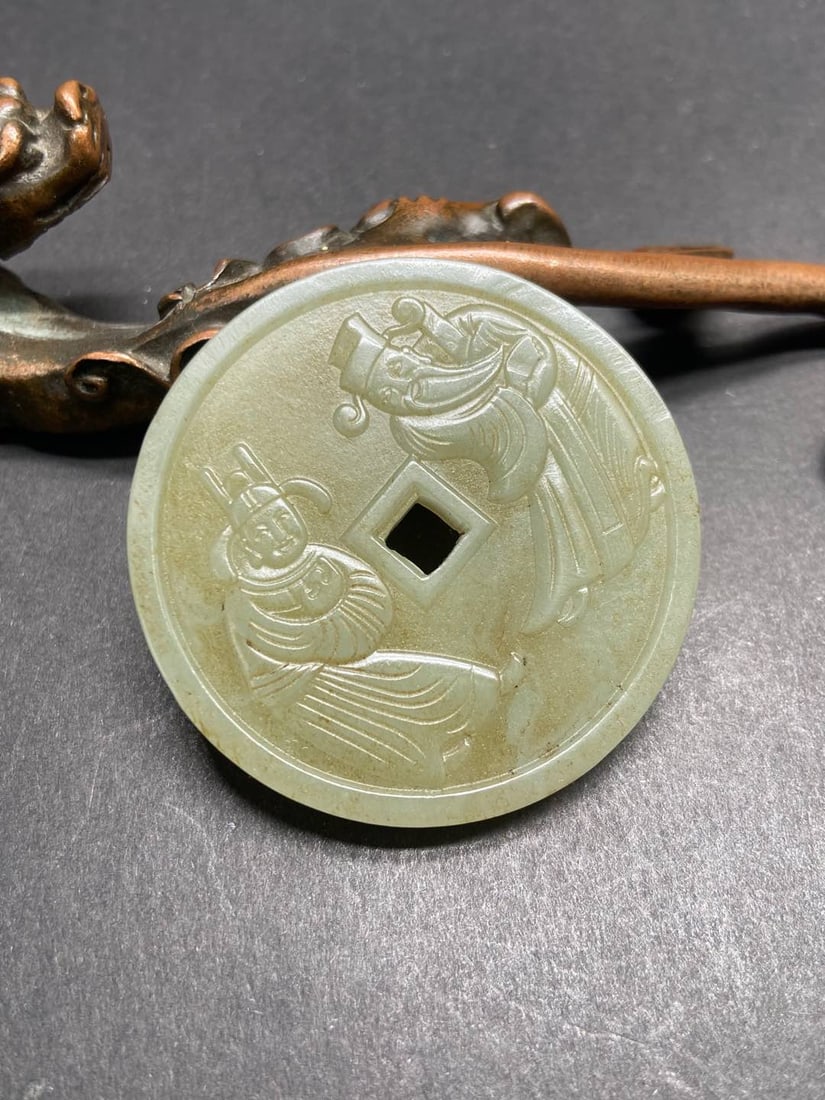 A Exquisite Hotan Jade Figures Pattern pendant - 2