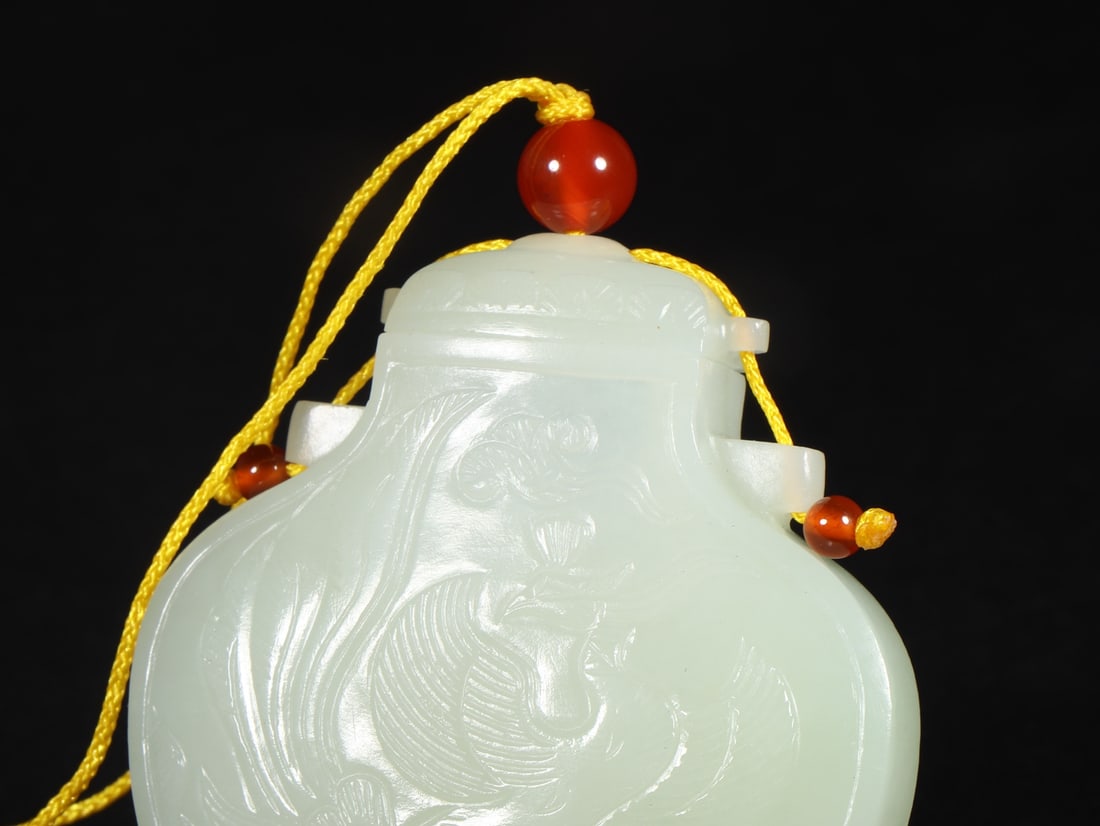 A Exquisite Hotan Jade Phoenix Pattern Sachet - 4