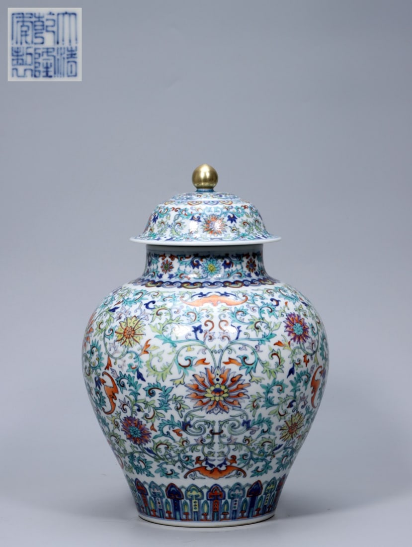 A Exquisite Blue and White Doucai Lotus Pattern Jar: A Exquisite Blue and White Doucai Lotus Pattern Jar,Qing Dynasty, China,Qianlong Six-character Mark,Size:11.8inx8.1inx3.9in ,Weight:2400g