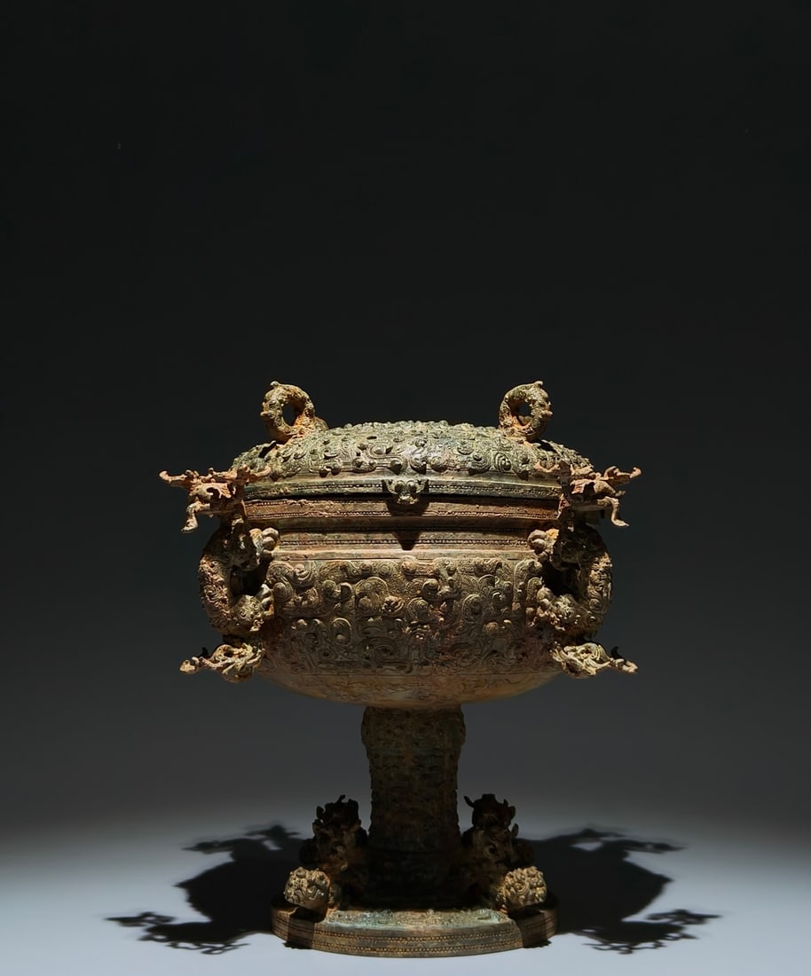 A Exquisite Bronze Dragon Pattern Dragon-Ears Jar - 4