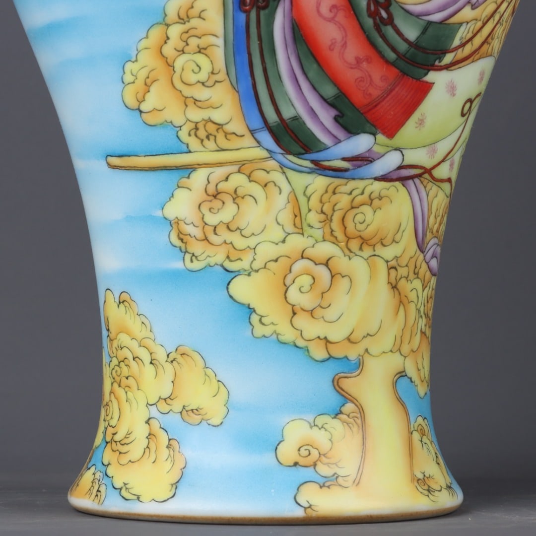 A Exquisite Enamel Gilt Figures Pattern Vase - 6