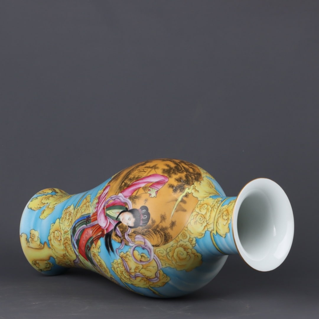 A Exquisite Enamel Gilt Figures Pattern Vase - 7