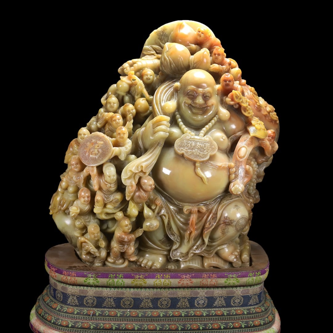 A Exquisite Shoushan Stone Buddha statue Ornament: A Exquisite Shoushan Stone Buddha statue Ornament,Qing Dynasty, China,With Mark,Size:15.7inx12.6inx8.7in,Weight:26700g 寿山石佛像摆件,中国清