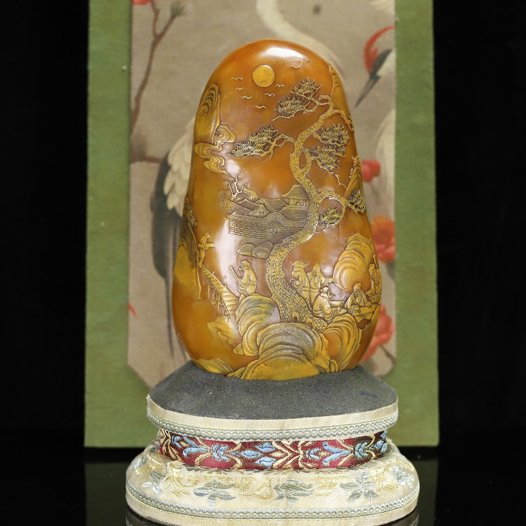A Exquisite Shoushan Stone Figures Pattern Ornament: A Exquisite Shoushan Stone Figures Pattern Ornament,Qing Dynasty, China,With Mark,Size:6.1inx3.5inx2.4in,Weight:1320g 寿山石人物纹摆件,中国&