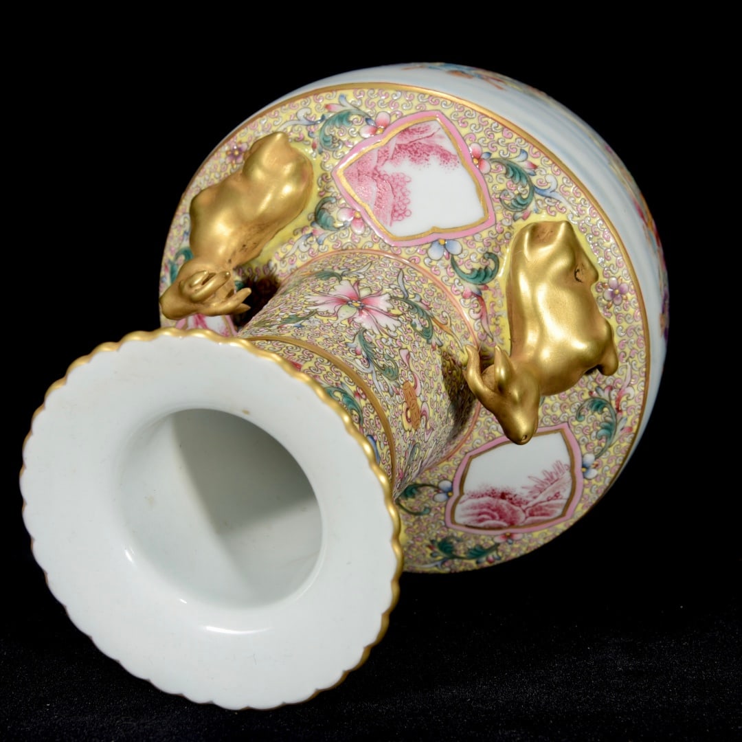 A Exquisite Enamel Arhat Pattern Vase - 8