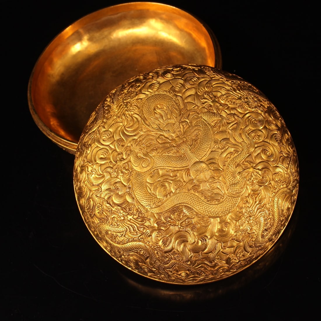A Exquisite Gilt Bronze Dragon Pattern Box - 6
