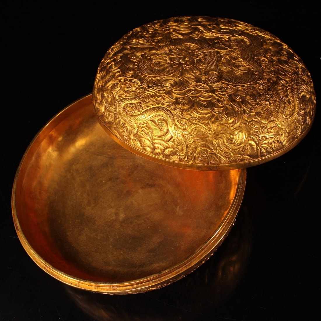 A Exquisite Gilt Bronze Dragon Pattern Box - 7