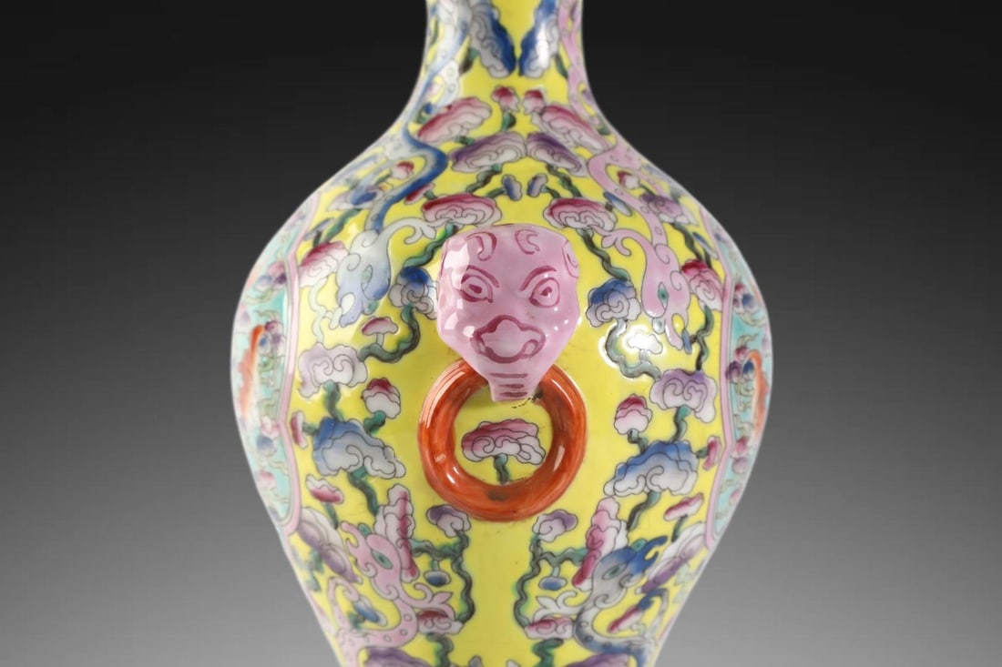 A Exquisite Enamel Ganoderma lucidum Pattern Vase - 7