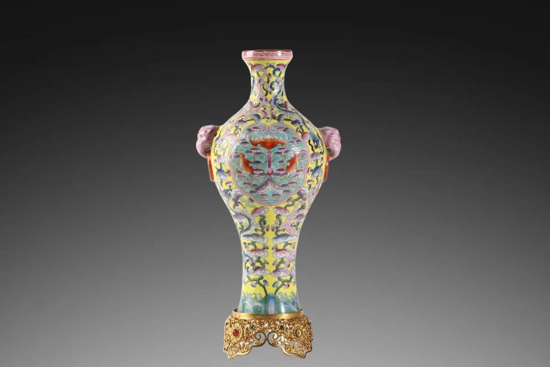 A Exquisite Enamel Ganoderma lucidum Pattern Vase - 8