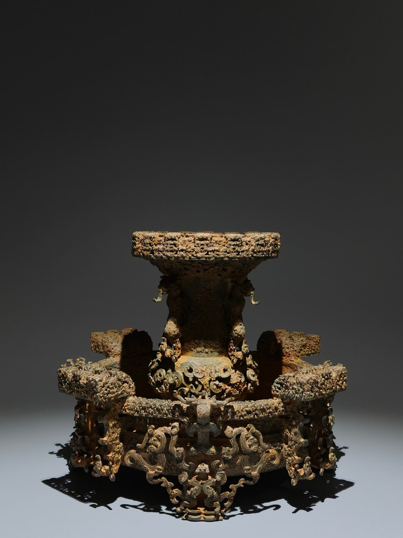 A Exquisite Bronze Dragon Pattern Plate - 2
