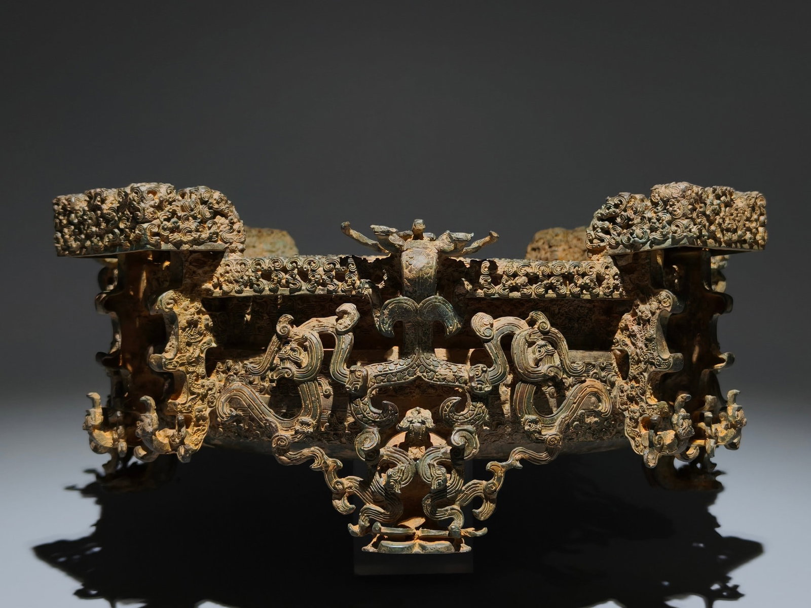 A Exquisite Bronze Dragon Pattern Plate - 3