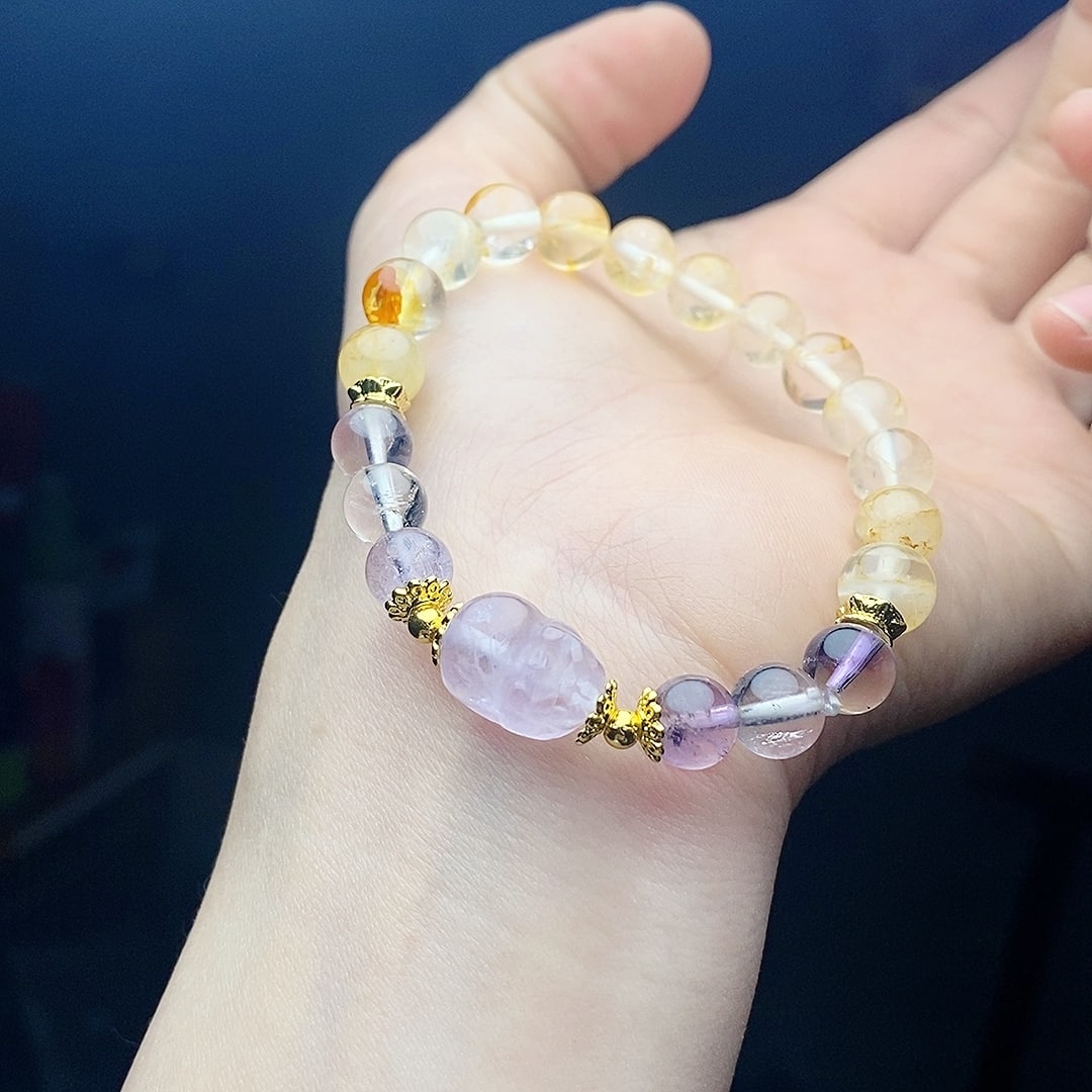 A Exquisite Crystal Bracelet - 2