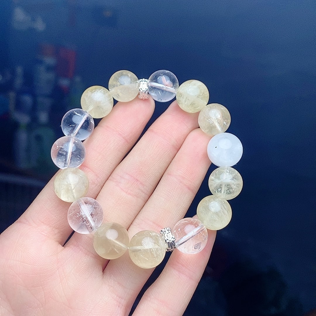 A Exquisite Citrine Moonstone Bracelet