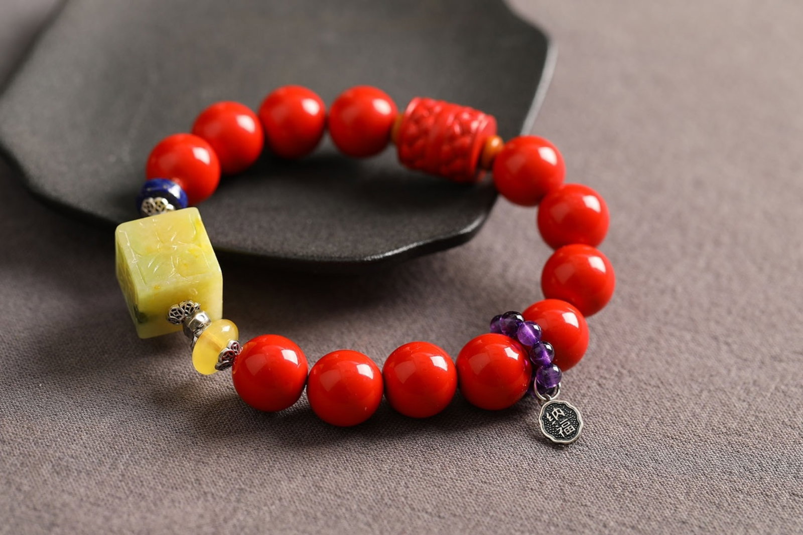 An Exquisite Cinnabar Bracelets,With Beeswax - 8