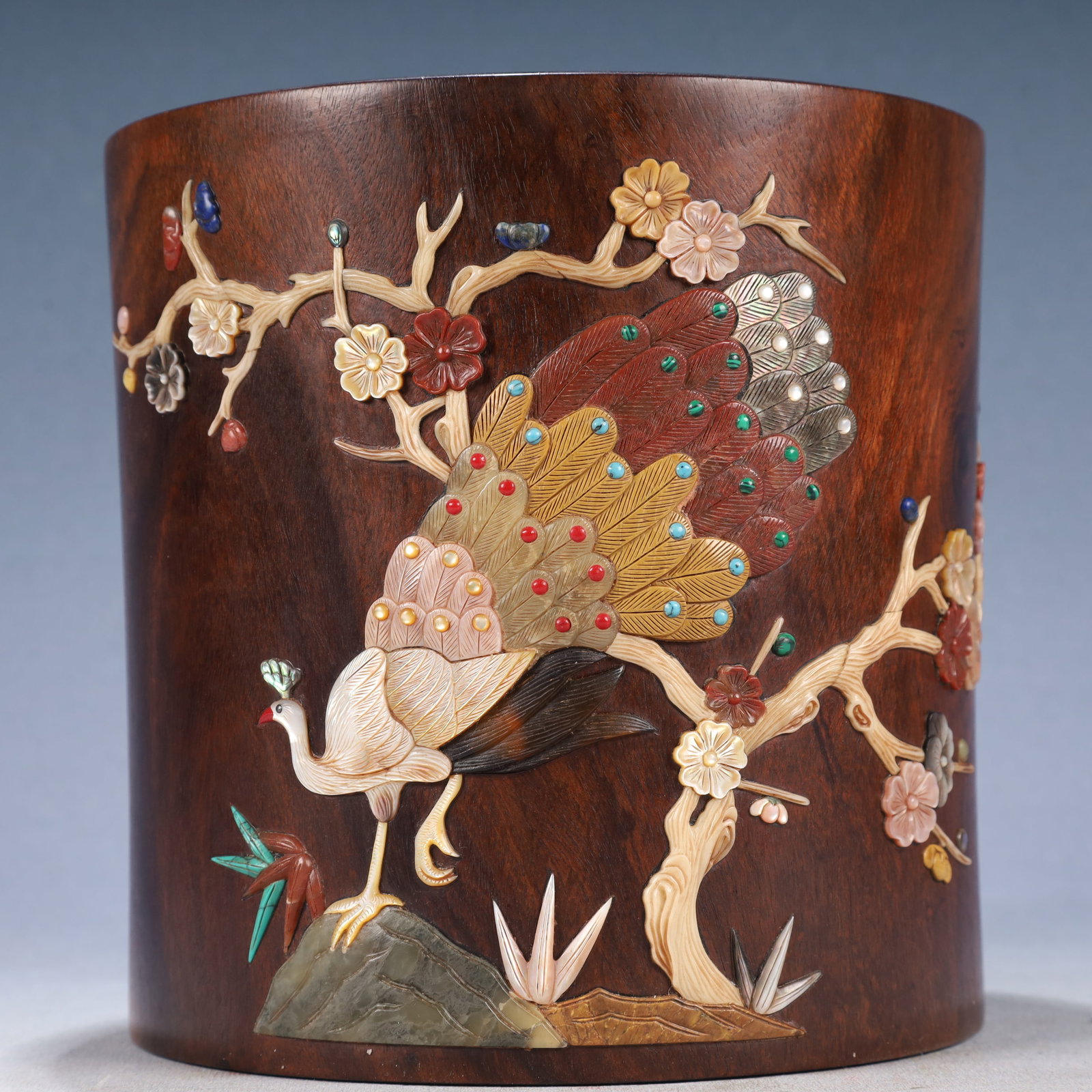 An Exquisite Zitanwood Flower and Bird Pattern Brush Pot,Inlaid Gems,With Poem: An Exquisite Zitanwood Flower and Bird Pattern Brush Pot,Inlaid Gems,With Poem,Qing Dynasty, China,Size:7.3inx7.5in,Weight:2450g 紫檀木花鸟纹笔筒,॔