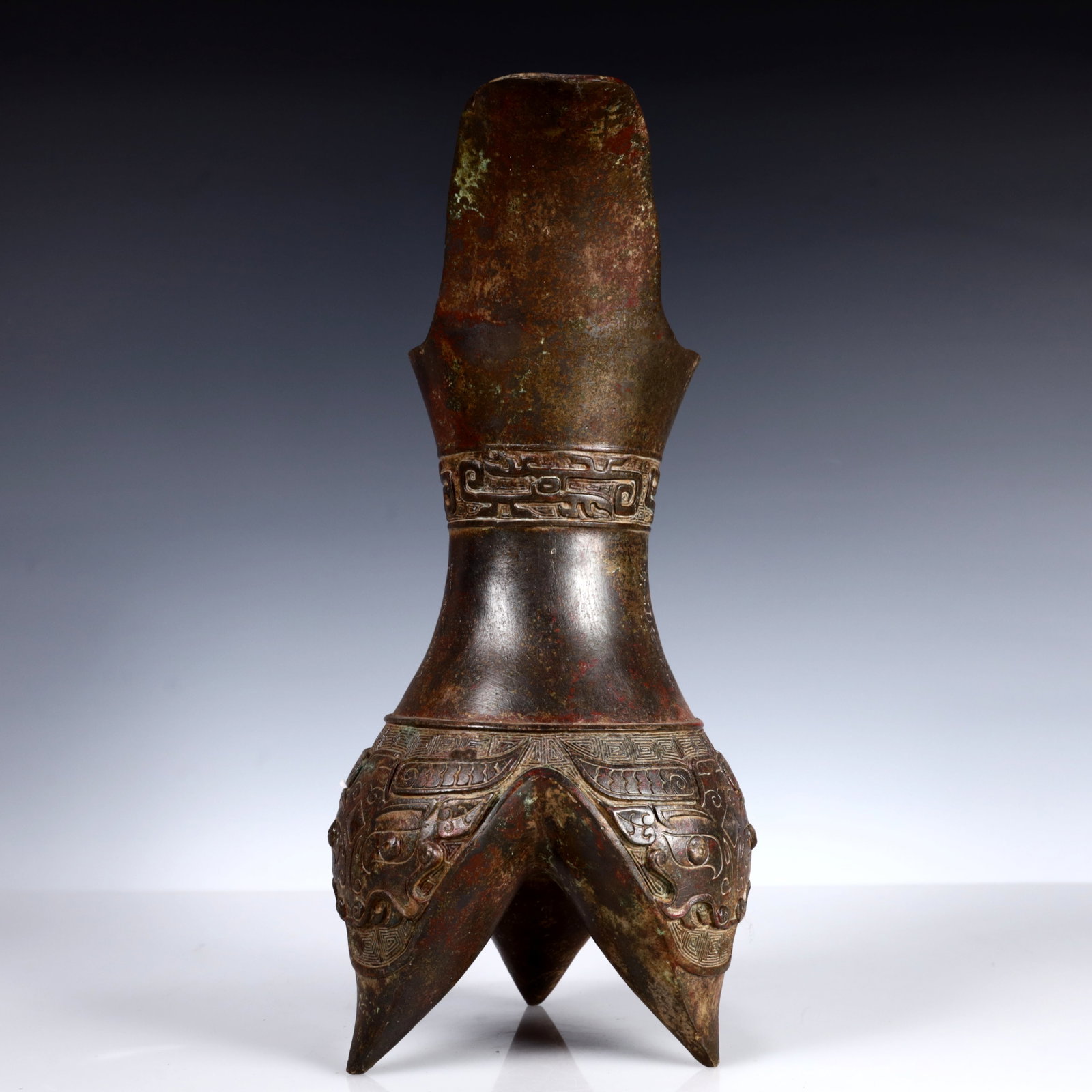 A Rare Bronze Beast-Face Pattern Flagon - 13
