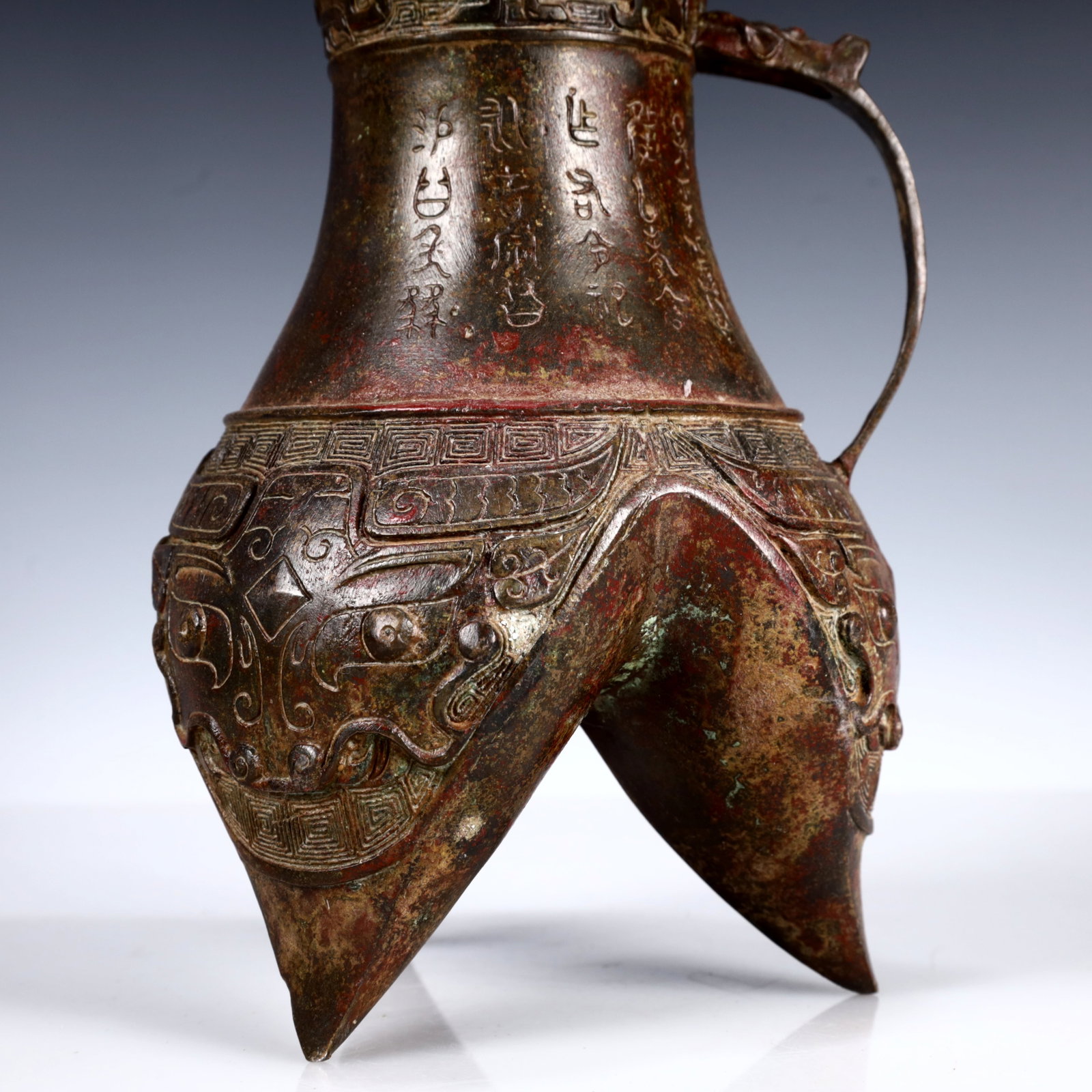 A Rare Bronze Beast-Face Pattern Flagon - 3