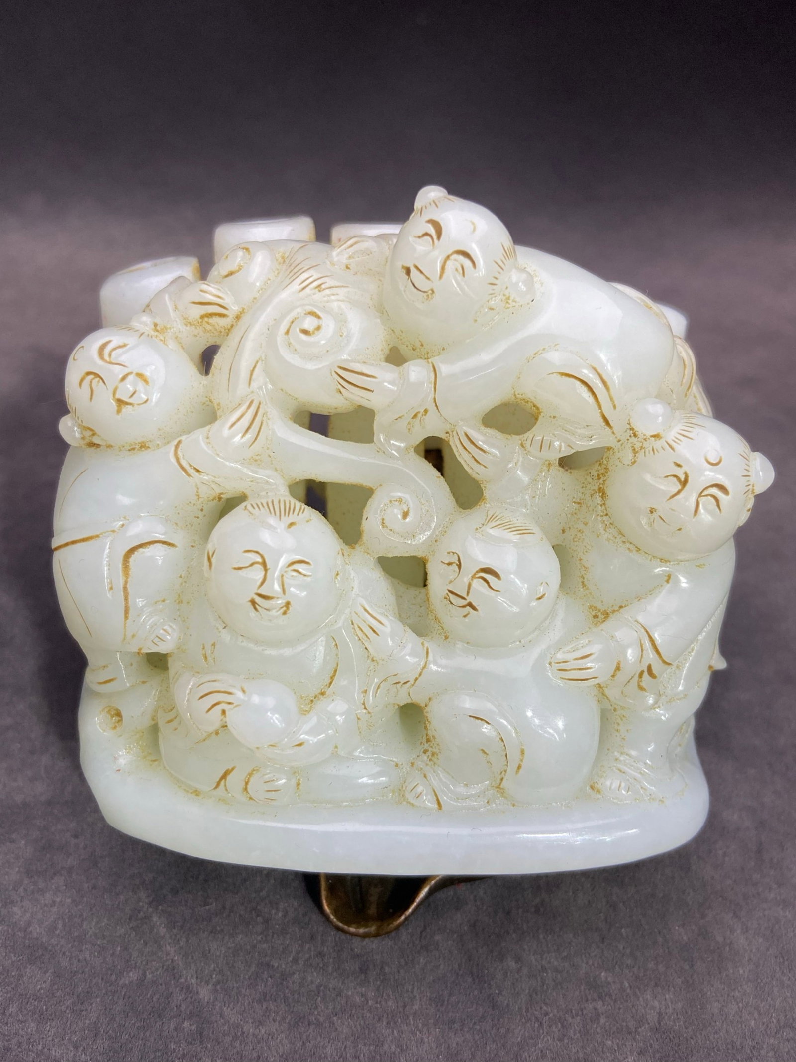 An Exquisite White Jade Figure Bamboo Pattern Ornament: An Exquisite White Jade Figure Bamboo Pattern Ornament,Qing Dynasty,China,Size:86mmx83mmx46mm,Weight:476g 白玉人物竹纹摆件,中国清É