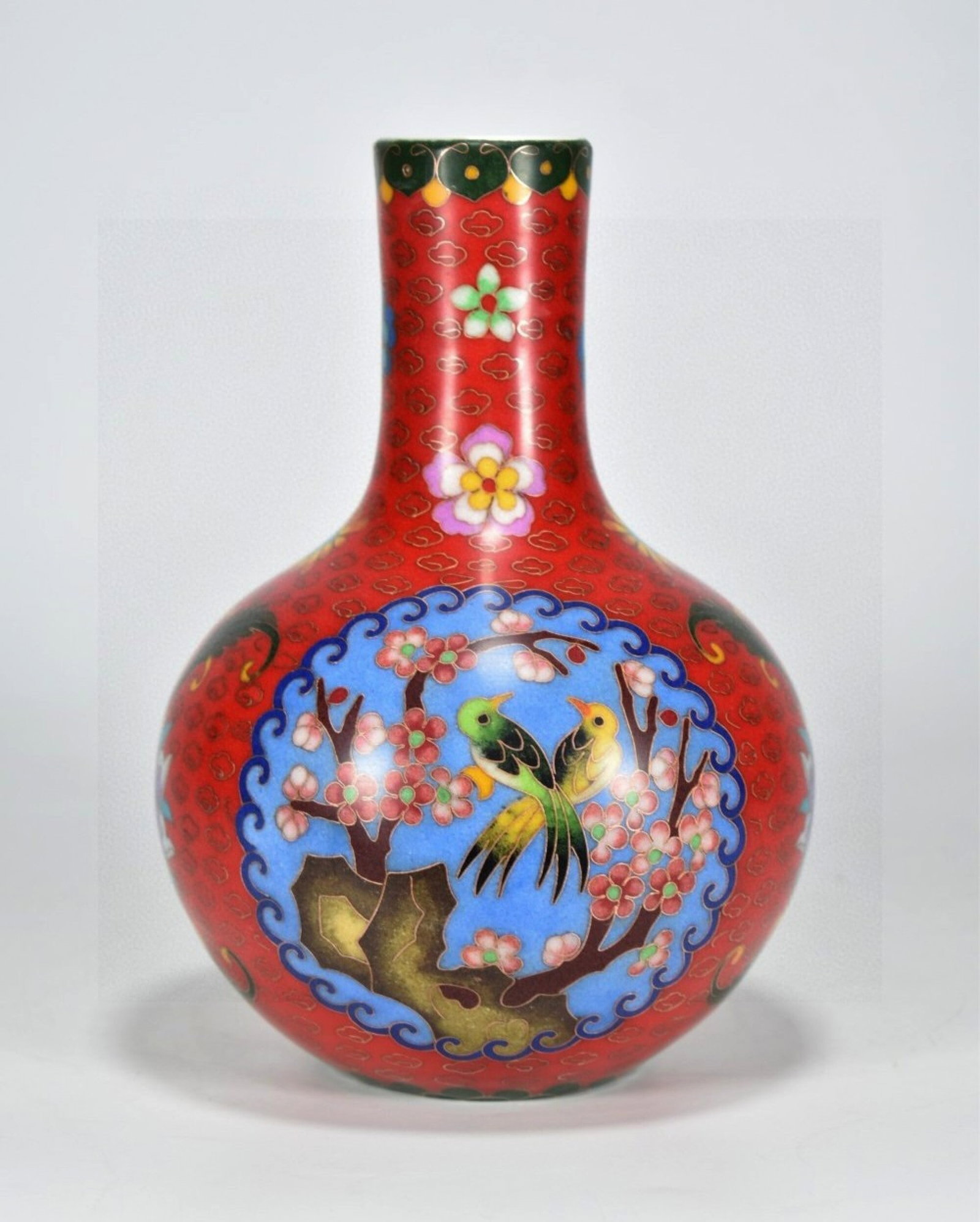 An Exquisite Cloisonne Flower and Bird Pattern Vase (1 of 9)