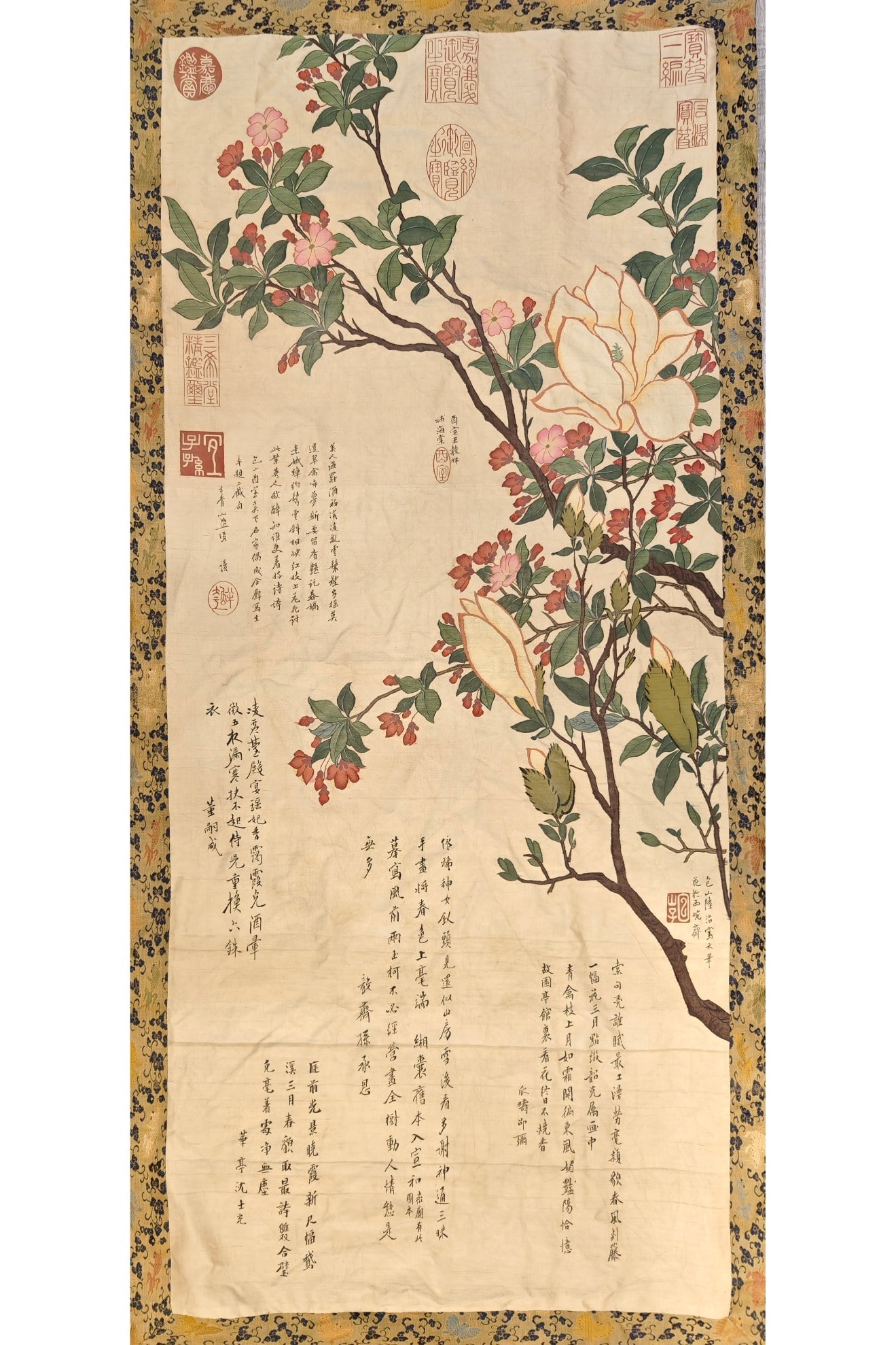 An exquisite kesi of flowers and birds: An exquisite kesi painting of flowers and birds, with poetry and prose, Qing Dynasty, China, kesi craftsmanship is an ancient and delicate handicraft with a long history and unique skills in China. Th