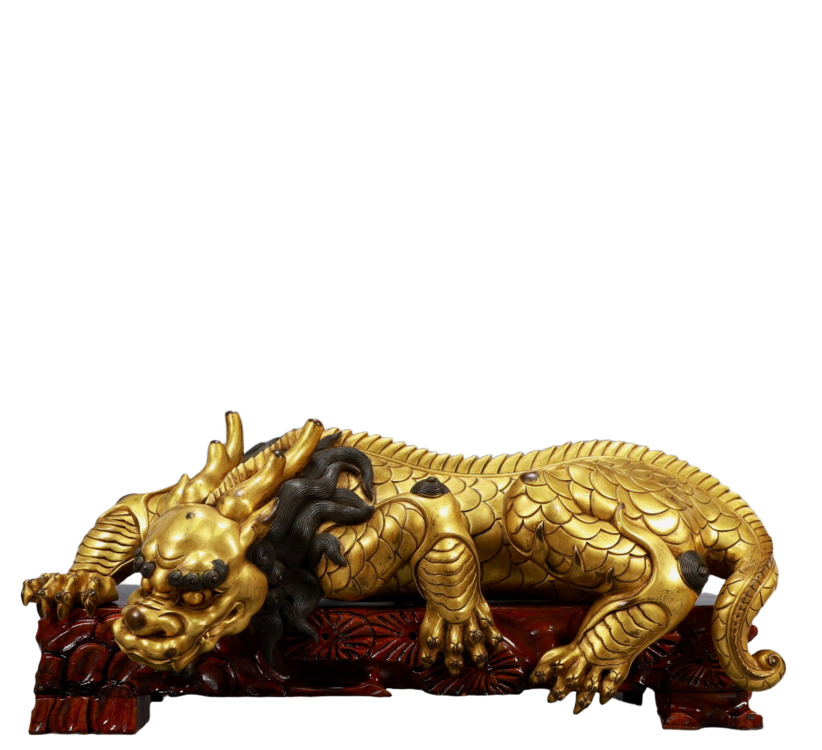 A Rare Gilt Bronze Auspicious Beast Ornament: A Rare Gilt Bronze Auspicious Beast Ornament,Qing Dynasty, China,Qianlong Mark,Size:19.7inx9.4inx6.3in,Weight:12900g 铜鎏金瑞兽摆件,中国清&#