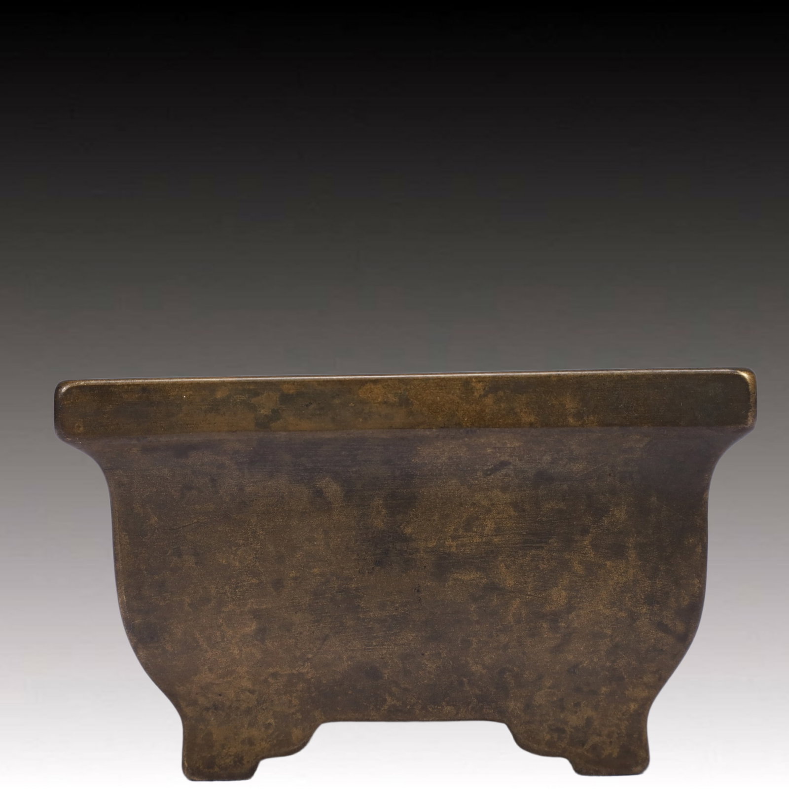 An Exquisite Bronze Four Legs Censer,Ming Dynasty, China,Xuande Six-character (1 of 7)