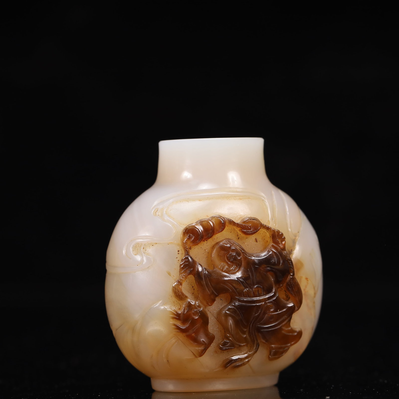 An Exquisite Agate Figure and Golden Toad Pattern Snuff Bottle - 3