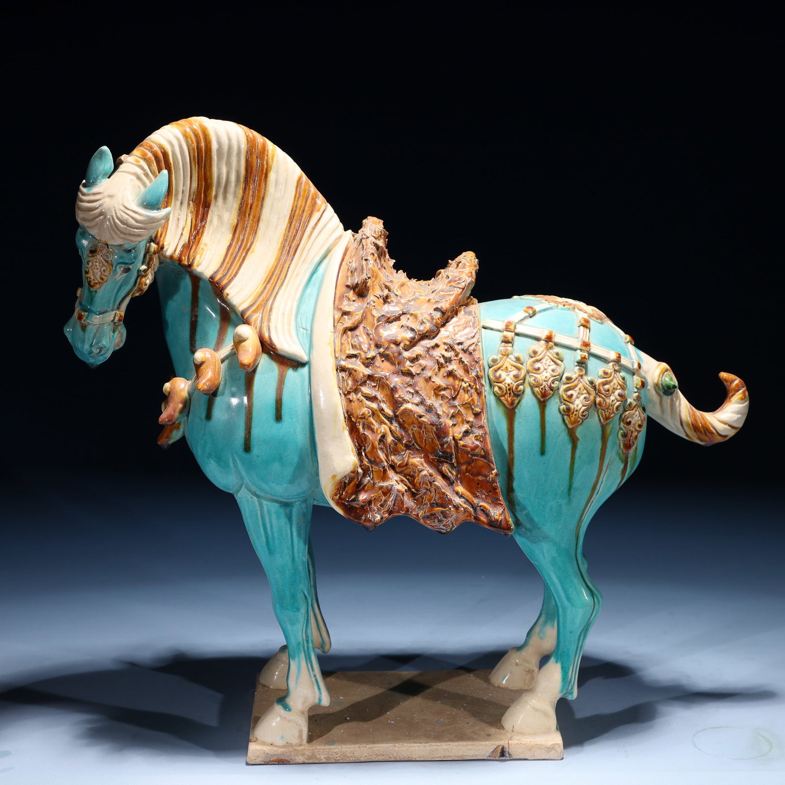 A Rare Tang Tri-Color Glazed Pottery Horse Ornaments: A Rare Tang Tri-Color Glazed Pottery Horse Ornaments,Tang Dynasty,China,Size:19.3inx7.5inx17.7in,Weight:12550g 唐三彩骏马摆件,中国唐代