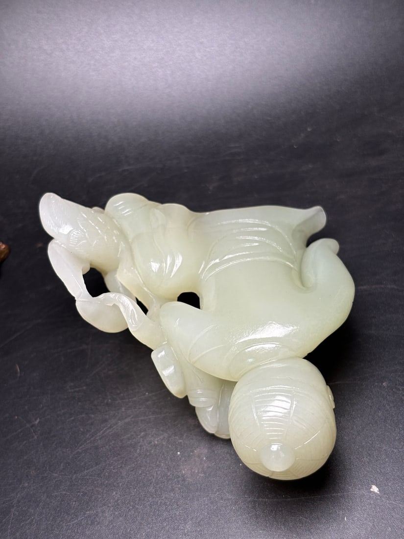 An Exquisite White Jade Figure Goose Ornament - 6