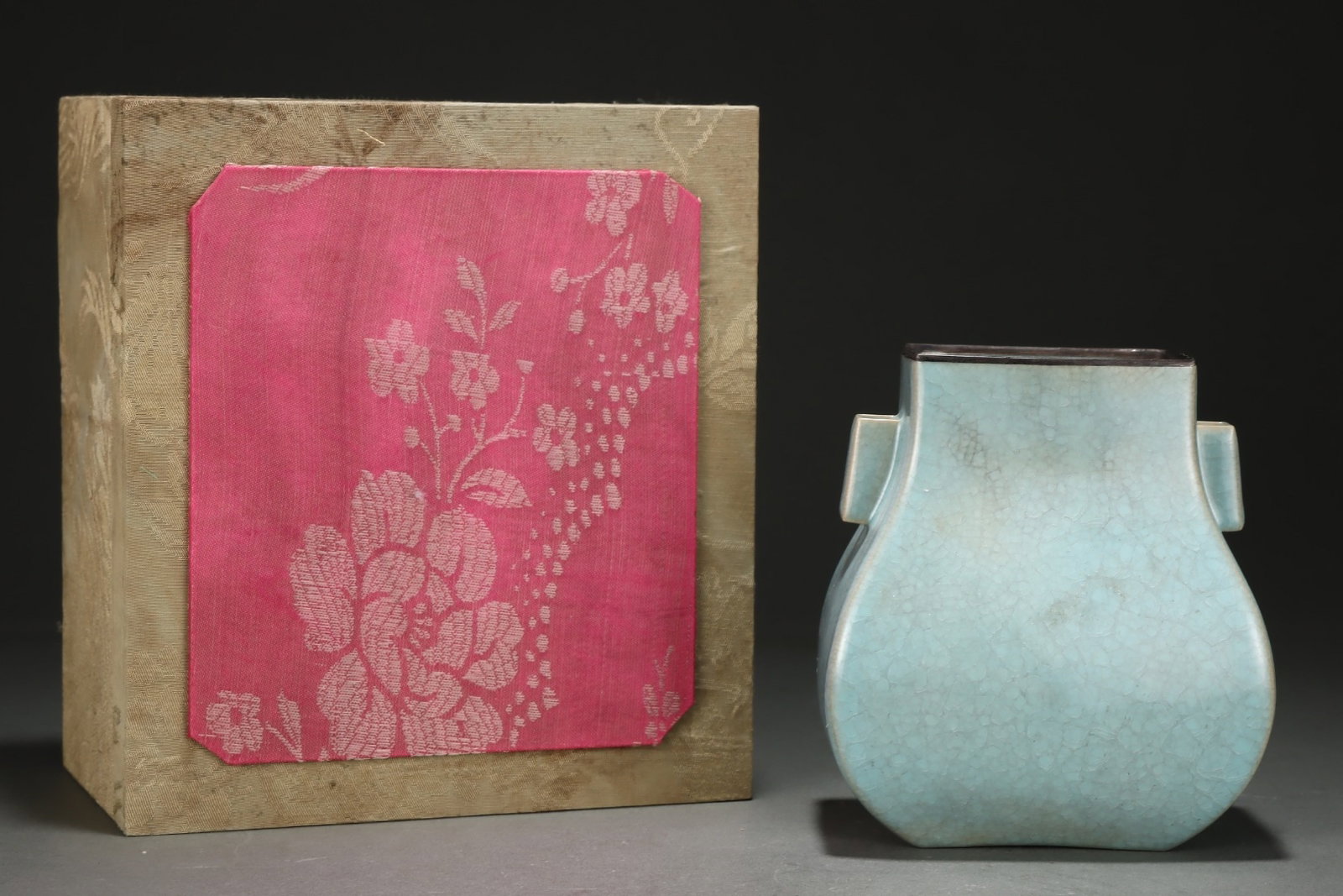 An Exquisite Ru yao Cover with Silver Double-Ears Vase,with an Imperial Poem by Emperor Qianlong: An Exquisite Ru yao Cover with Silver Double-Ears Vase,with an Imperial Poem by Emperor Qianlong,Song Dynasty,China,Size:5.8inx5.2in 汝窑银口双耳瓶,带&#
