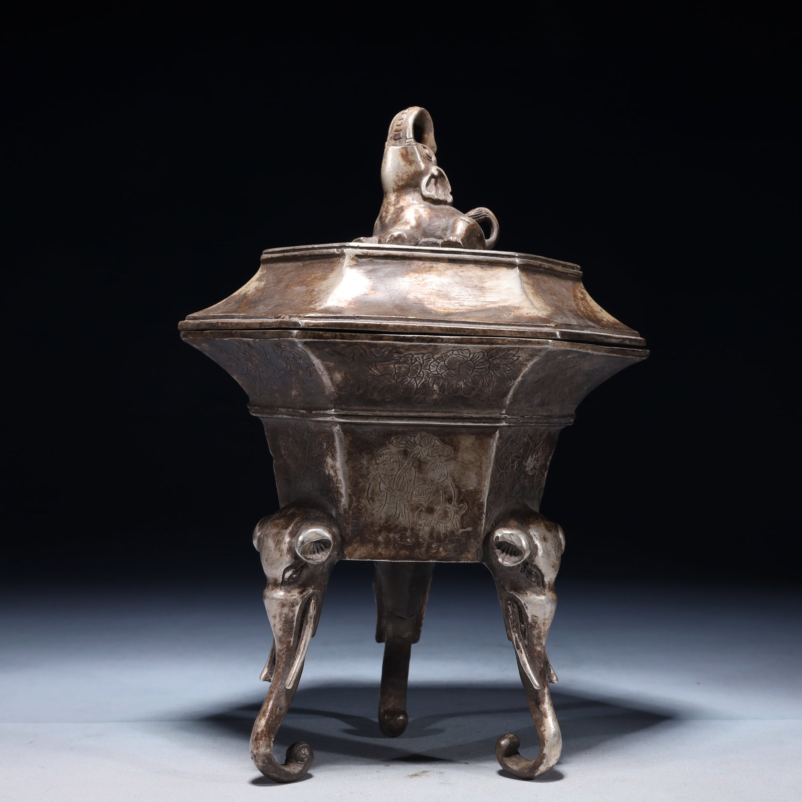 An Exquisite Silver-plated Bronze Character and Story Pattern Tripod Censer: An Exquisite Silver-plated Bronze Character and Story Pattern Tripod Censer,Qing Dynasty,China,Qianlong Four-character Mark,Size:7.5inx5.1inx10.2in,Weight:1300g 铜镀银人物