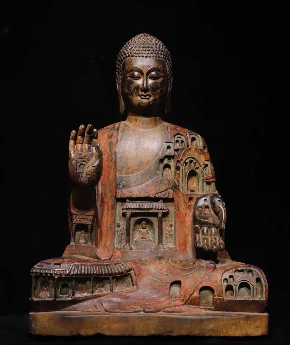A Solemn Limestone Painted Color Statue of Sakyamuni: A Solemn Limestone Painted Color Statue of Sakyamuni,N.Qi,China,Size:42.5inx29.5inx20.9in 青石彩绘释迦摩尼像,中国北齐ą