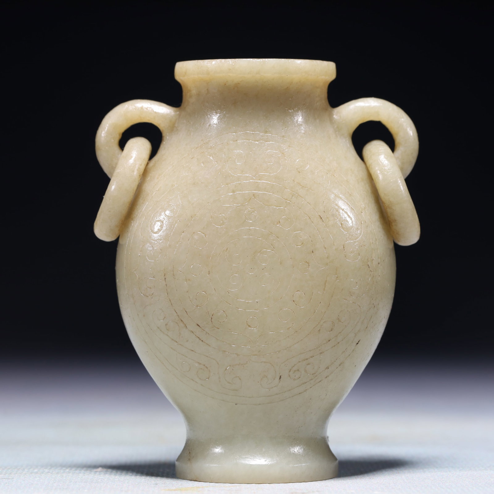 An Exquisite White Jade Double-Ears Vase - 2